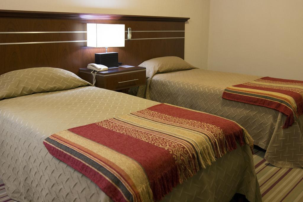 Hotel Orly Κοριέντες Δωμάτιο φωτογραφία