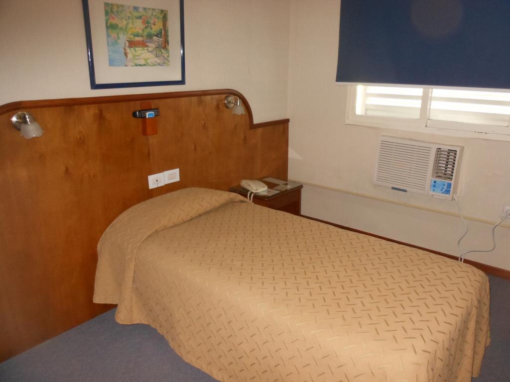 Hotel Orly Κοριέντες Δωμάτιο φωτογραφία