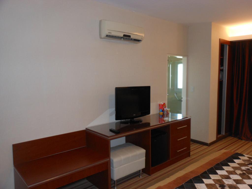 Hotel Orly Κοριέντες Δωμάτιο φωτογραφία